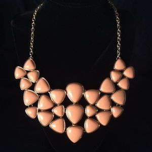 💋 Statement necklace